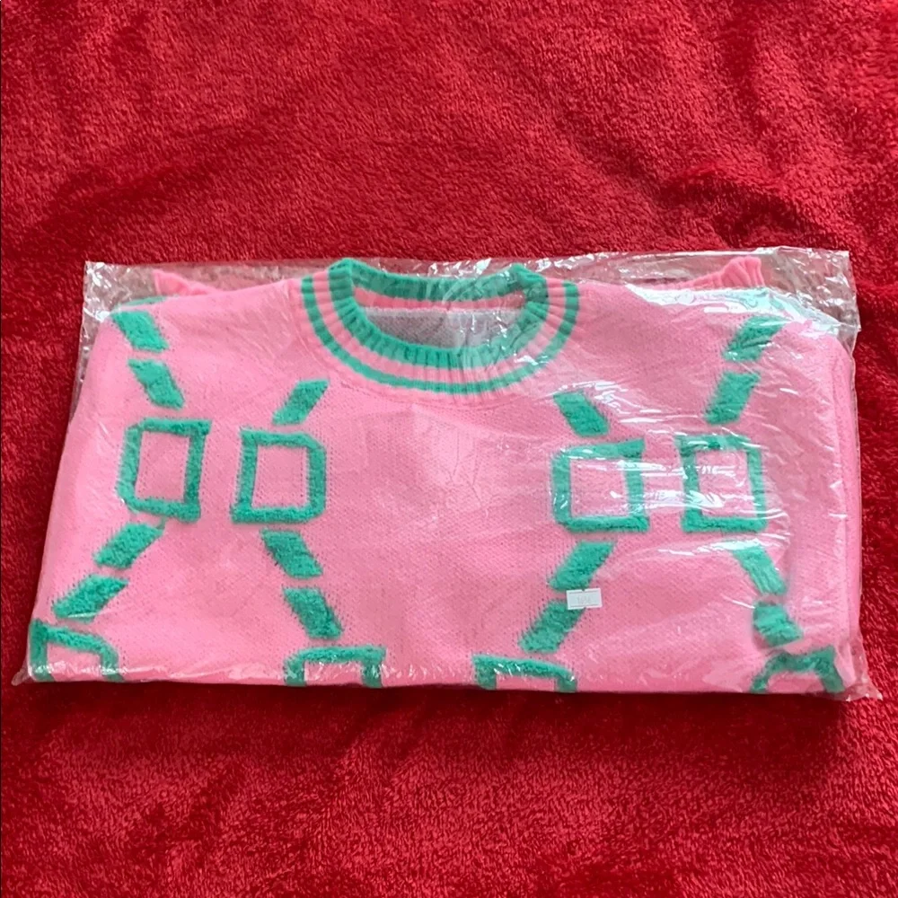 Vibrant Pink and Green Crew Neck Sweater with Geometric Patterns - Picture 4 of 4